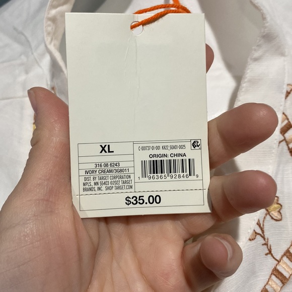 Woman’s Knox rose top - Picture 8 of 8